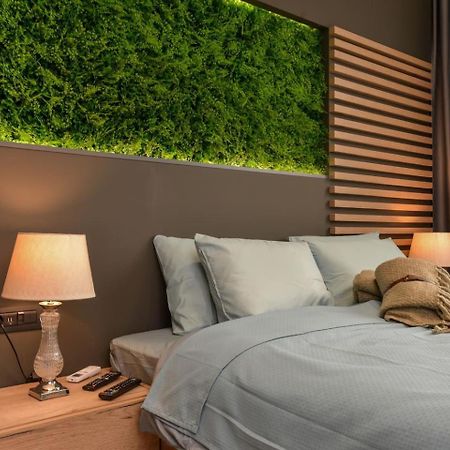 Urban Eden - Lux & Style, 2-Bedroom, 2-Bathroom Sofia Bagian luar foto