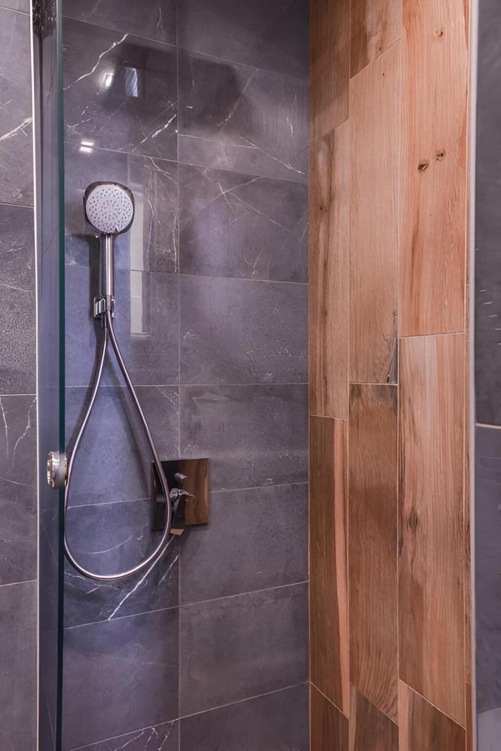Urban Eden - Lux & Style, 2-Bedroom, 2-Bathroom Sofia Bagian luar foto