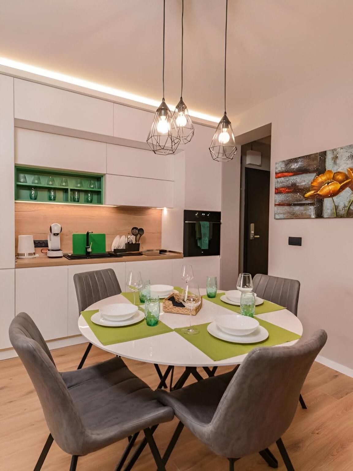 Urban Eden - Lux & Style, 2-Bedroom, 2-Bathroom Sofia Bagian luar foto