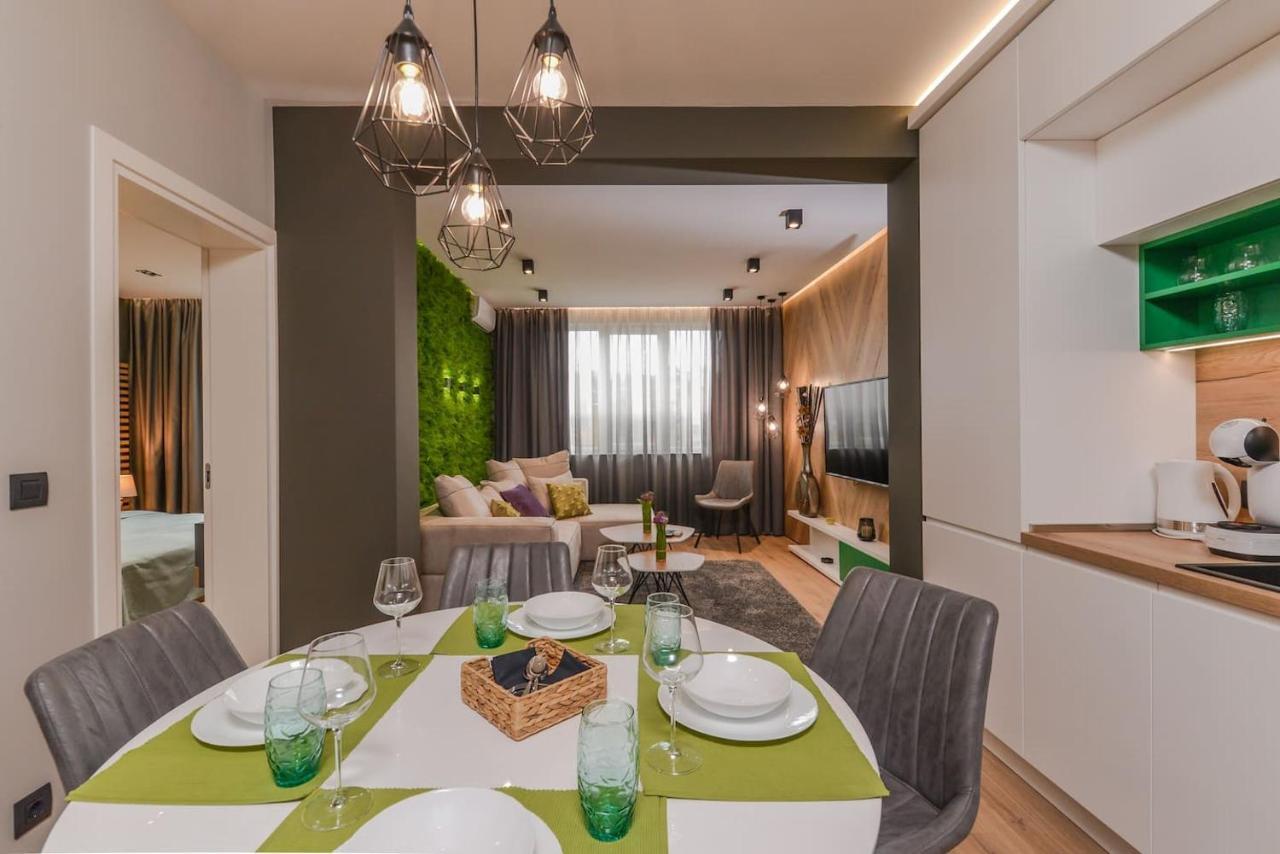 Urban Eden - Lux & Style, 2-Bedroom, 2-Bathroom Sofia Bagian luar foto