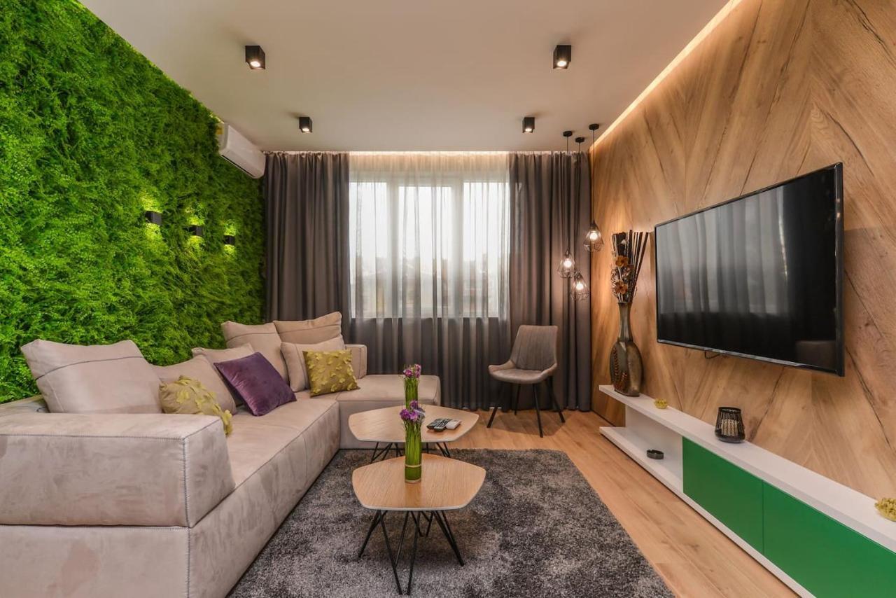 Urban Eden - Lux & Style, 2-Bedroom, 2-Bathroom Sofia Bagian luar foto